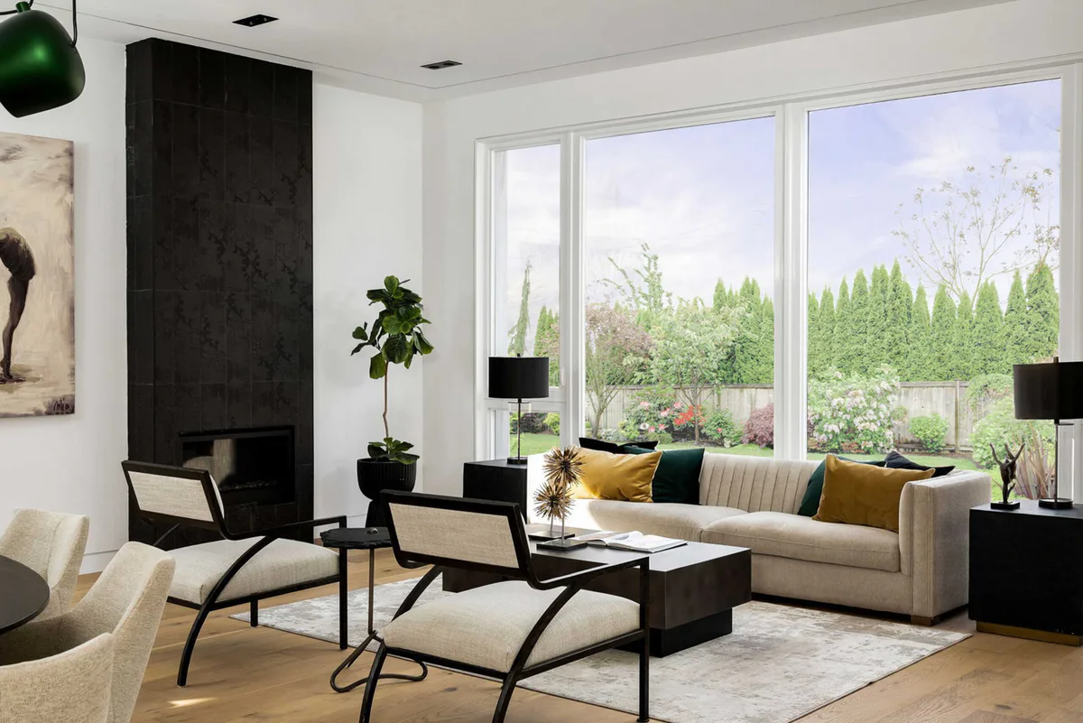Casement-Profile Fixed Window: compact fixed casement